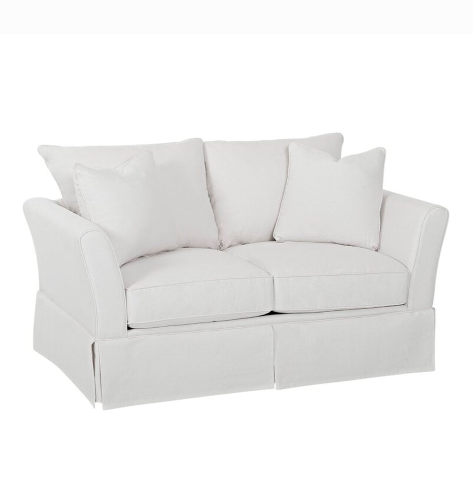Klaussner Bleach White Cotton Slipcovered 63" Loveseat Sofa Couch Chesterfield Brand New Comfortable Quality Furniture